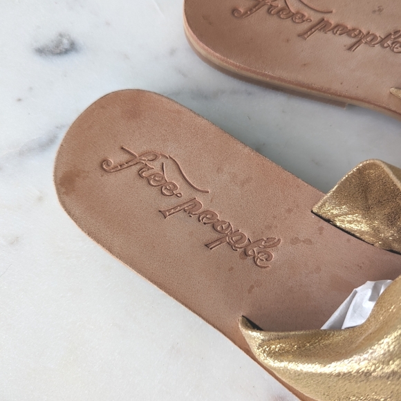 Free People Gold Sandals - Picture 6 of 13